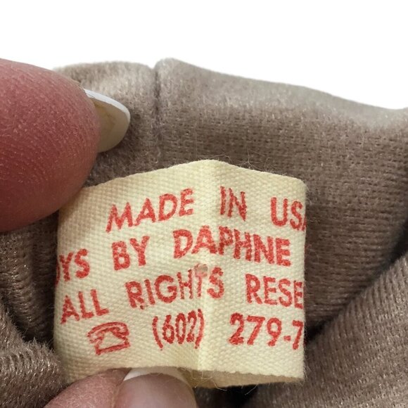 Vintage Toys by Daphne Hand Puppet Plush Wolf Dog 1980 Rare Head Cover Made USA - Picture 12 of 12